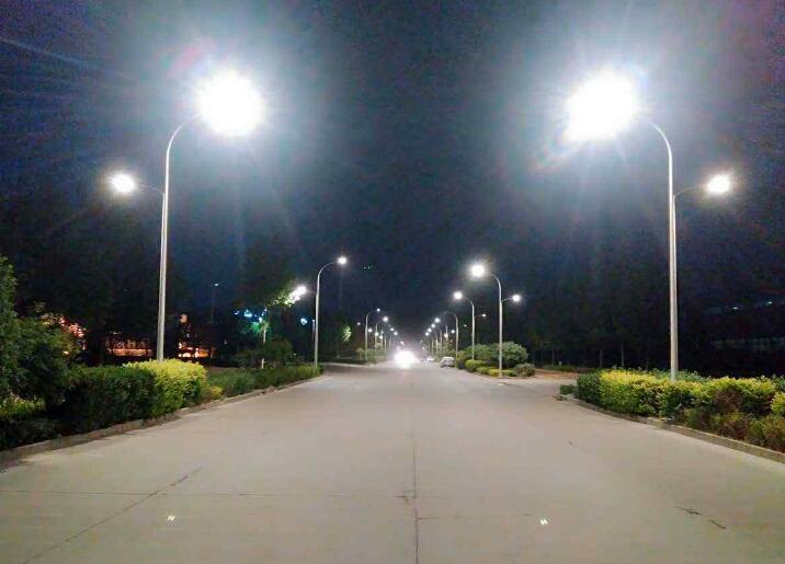 led·��